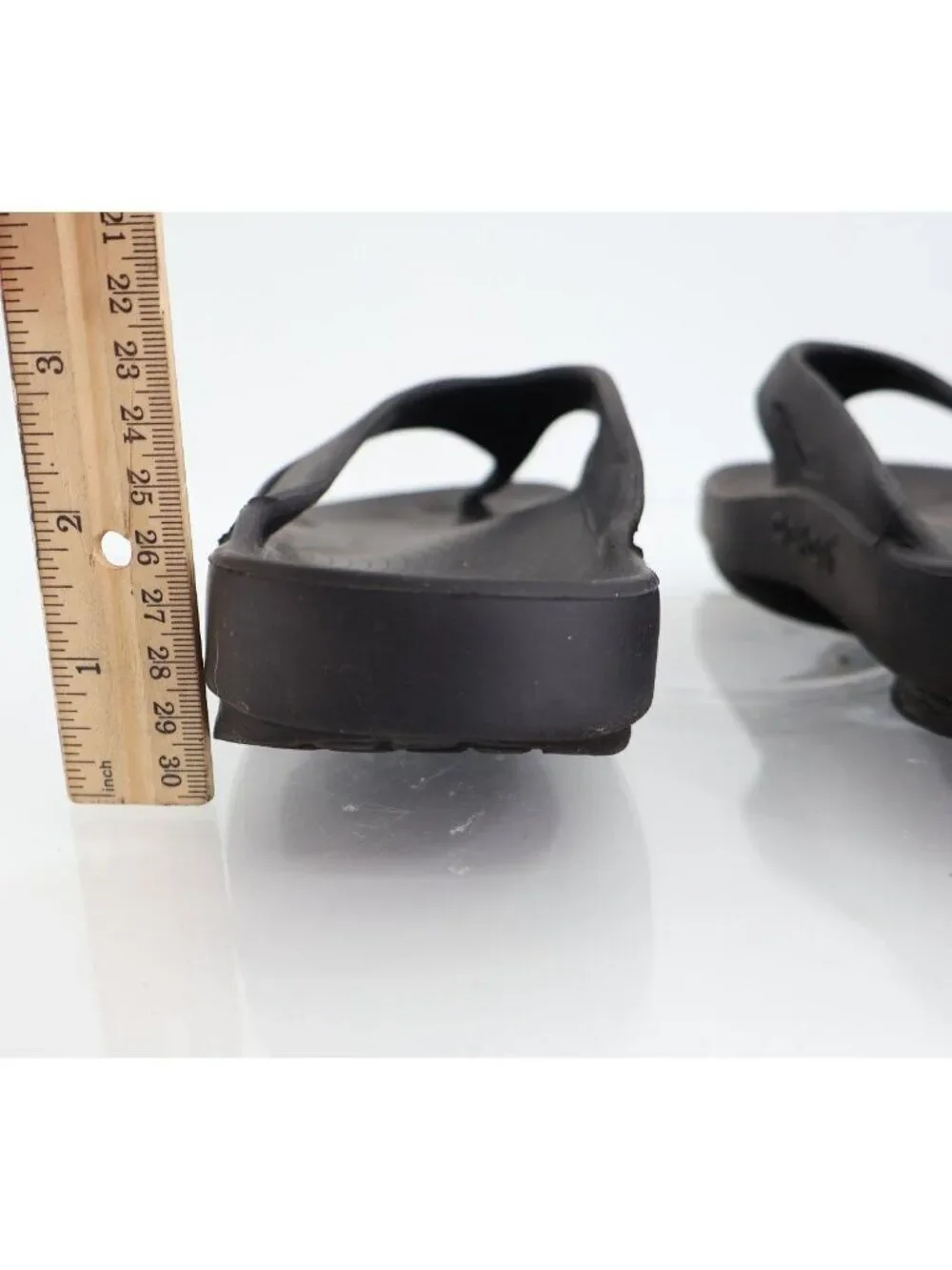 Oofos Womens OOriginal Sandal Size 8 Black Thong Slide Sport Recovery Shoe Comfy